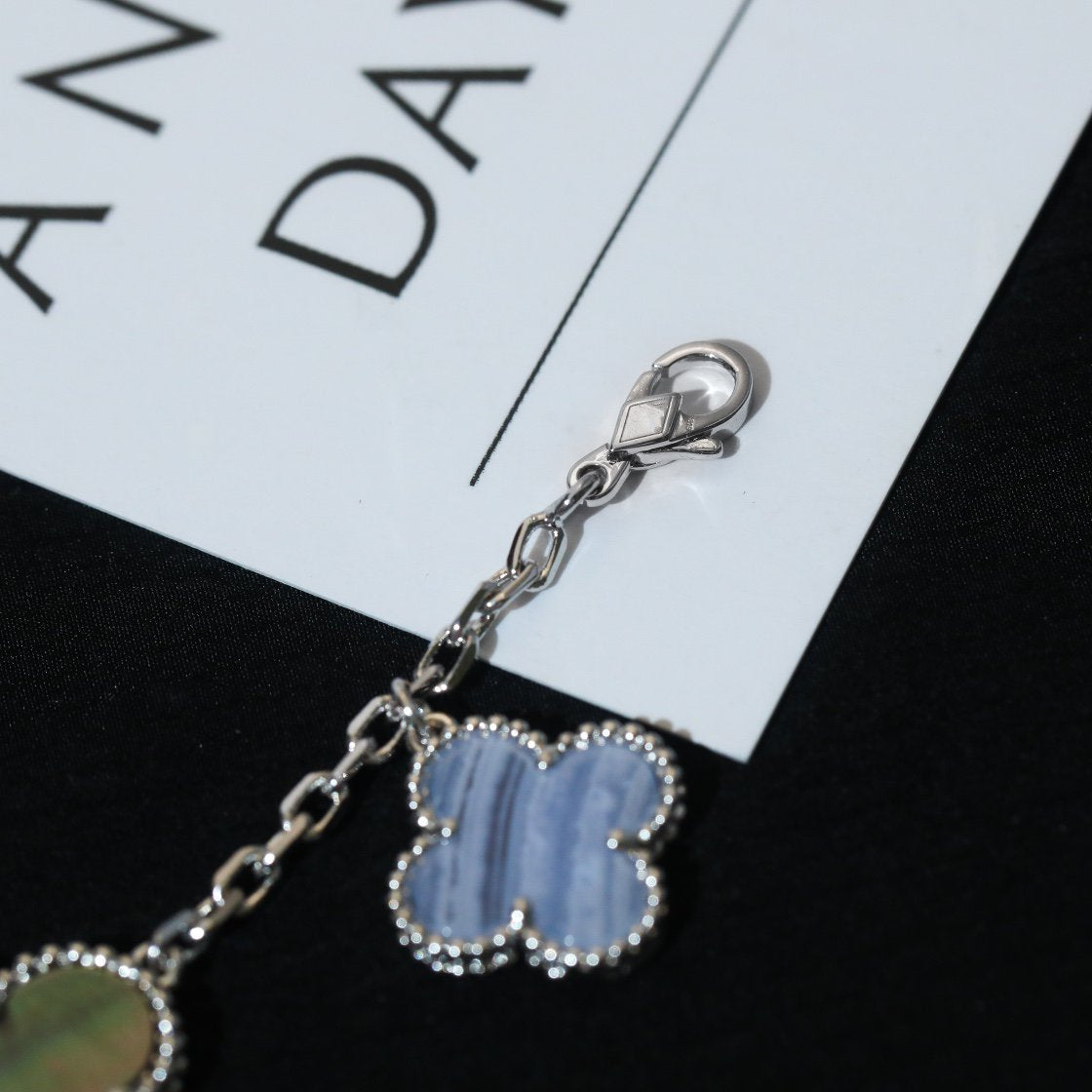 VCA CLOVER BRACELET 5 MOTIFS MOP CHALCEDONY SILVER