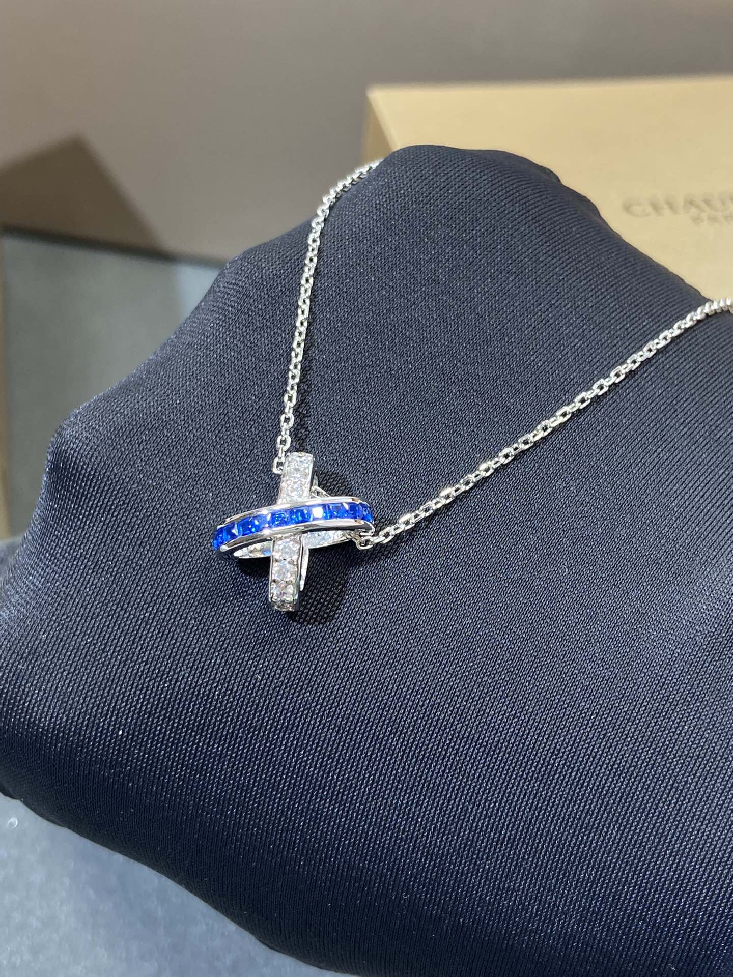 CHAUMET LIENS DIAMOND SILVER NECKLACE