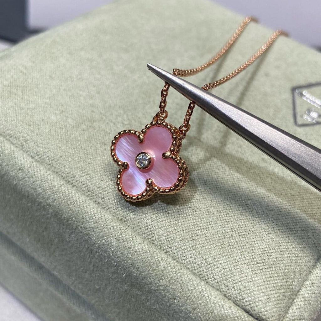 VCA CLOVER 15MM DIAMOND PINK MOP NECKLACE